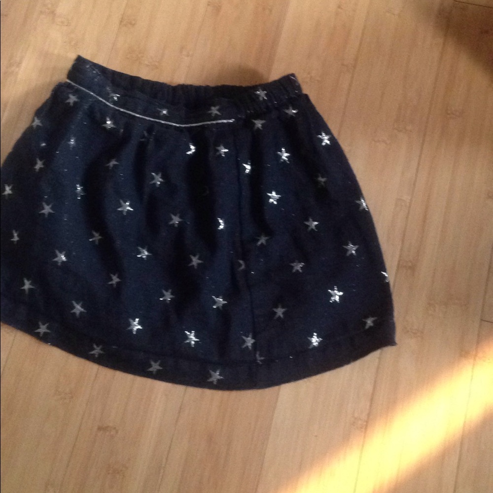 Black skirt gold stars